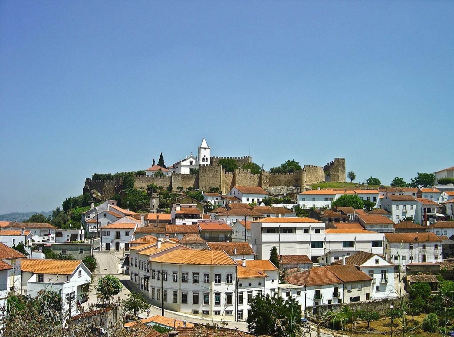 Wide view of Penela Castle and town